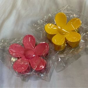 Flower Design Hair Claw Clips